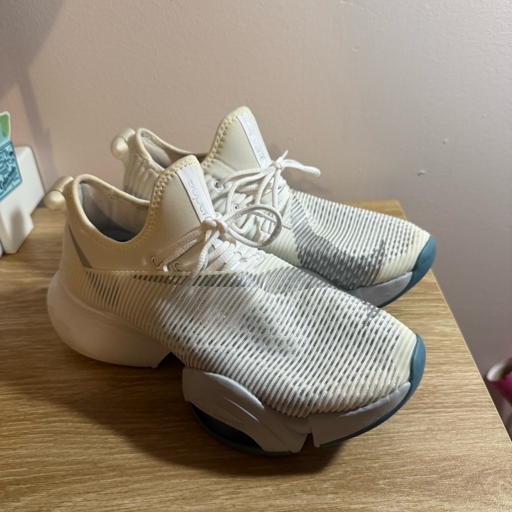 Nike SuperRep White Training Sneakers Women’s Size 8